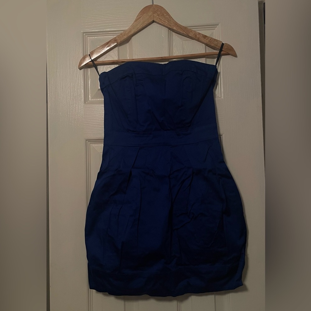 French Connection - Y2K navy blue strapless mini dress